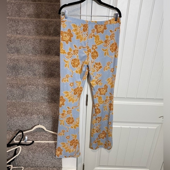 Free People Make A Statement floral flare leg pants - Picture 4 of 8